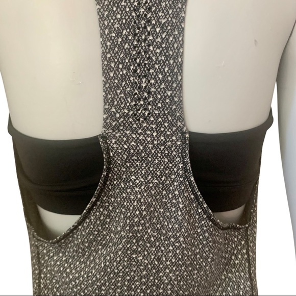 LULULEMON Hit It Tank Top Frozen Fizz White Black Racerback Workout Gym Active - Picture 8 of 15
